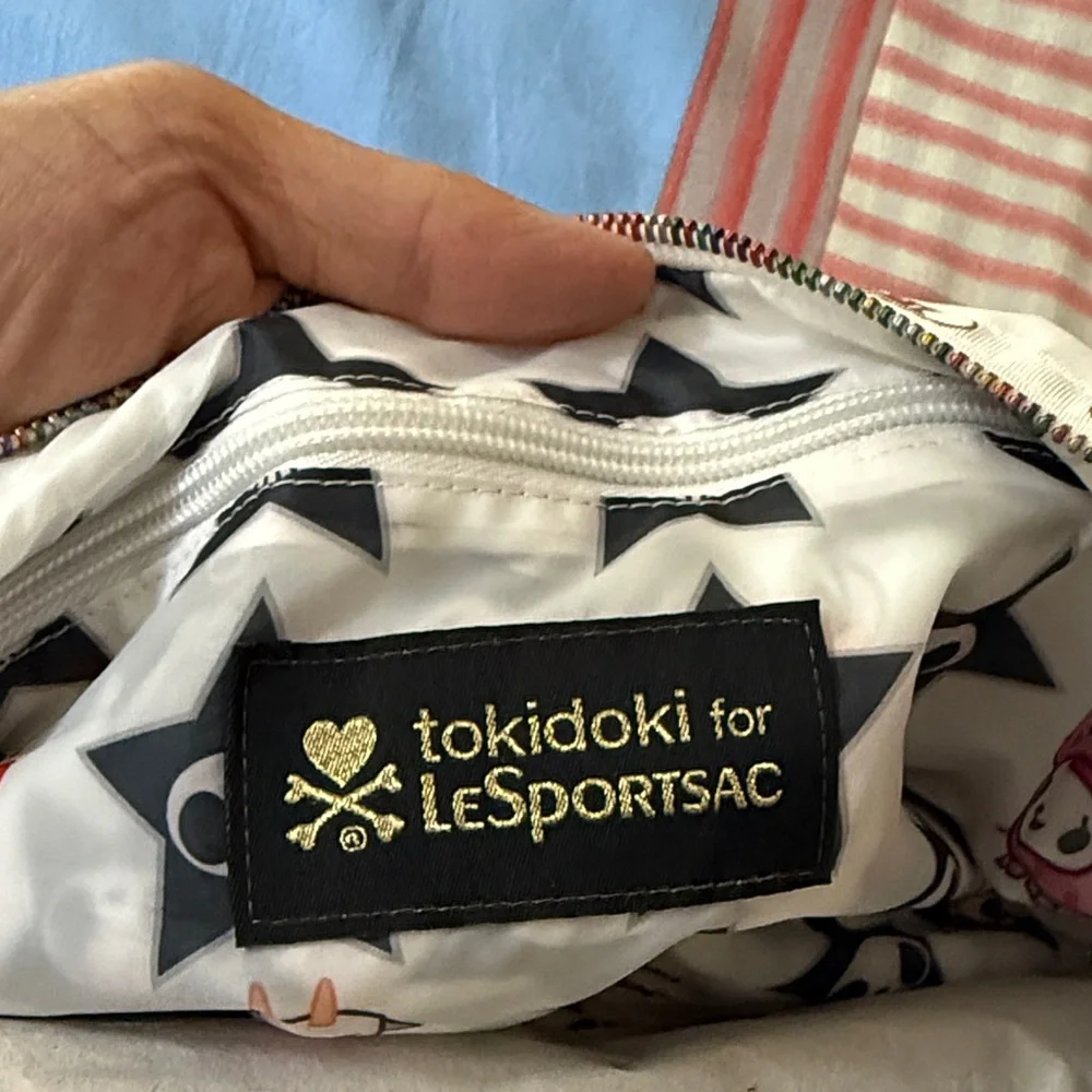Lesportsac x Tokidoki White Duffle Bag with Strap - Picture 13 of 14